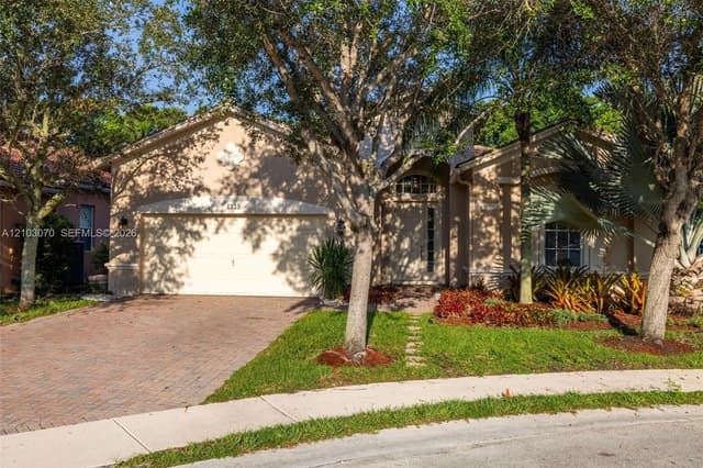 4339 W Whitewater Ave, Weston FL 33332 - Weston, FL - Photo 3