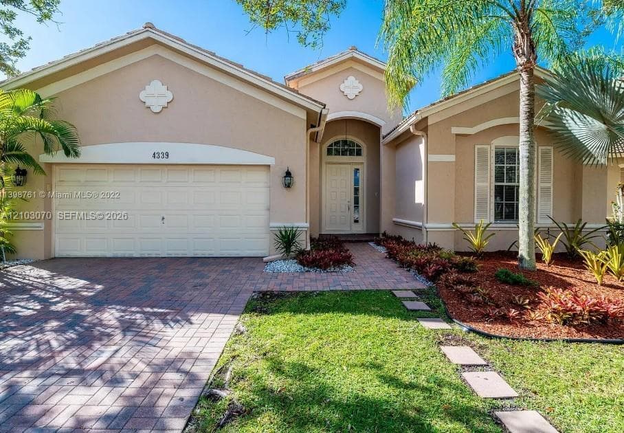 4339 W Whitewater Ave, Weston FL 33332 - Weston, FL - Photo 1