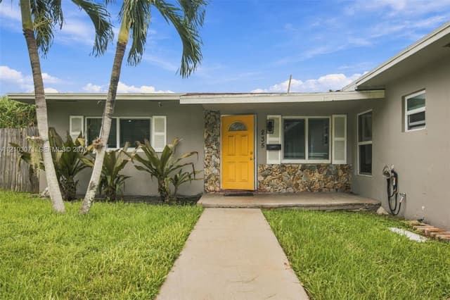 235 NE 118th St, Miami FL 33161 - Miami, FL - Photo 3