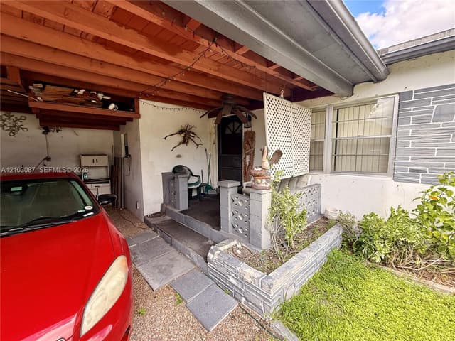 6409 Mayo St, Hollywood FL 33023 - Hollywood, FL - Photo 5