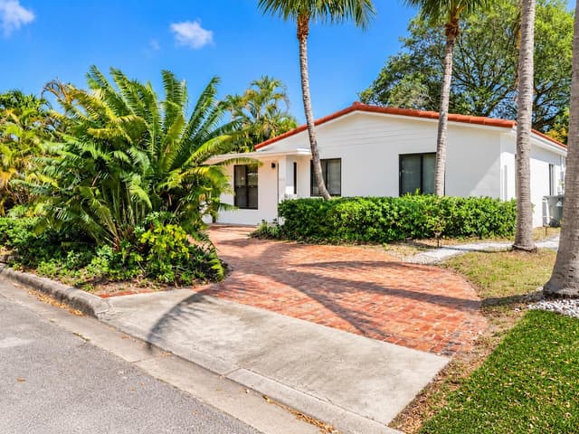 1216 NE 16th Terrace, Fort Lauderdale FL 33304 - Fort Lauderdale, FL - Photo 3