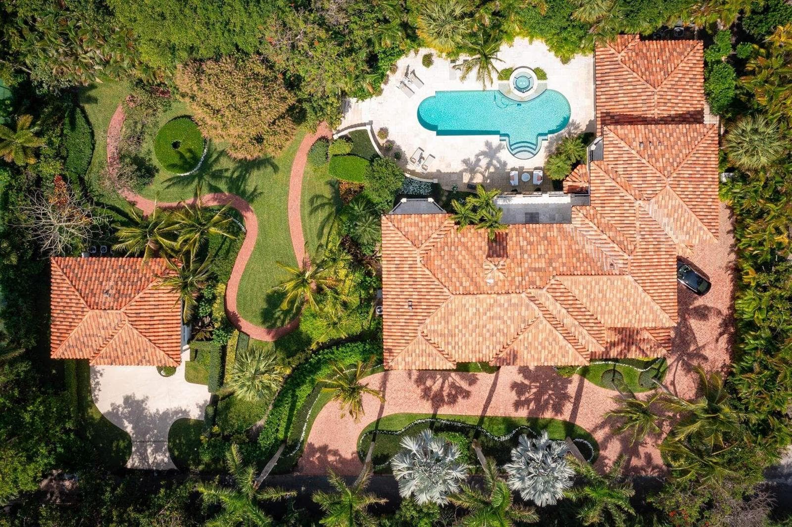 5 Via Sunny, Palm Beach FL 33480 - Palm Beach, FL - Photo 1