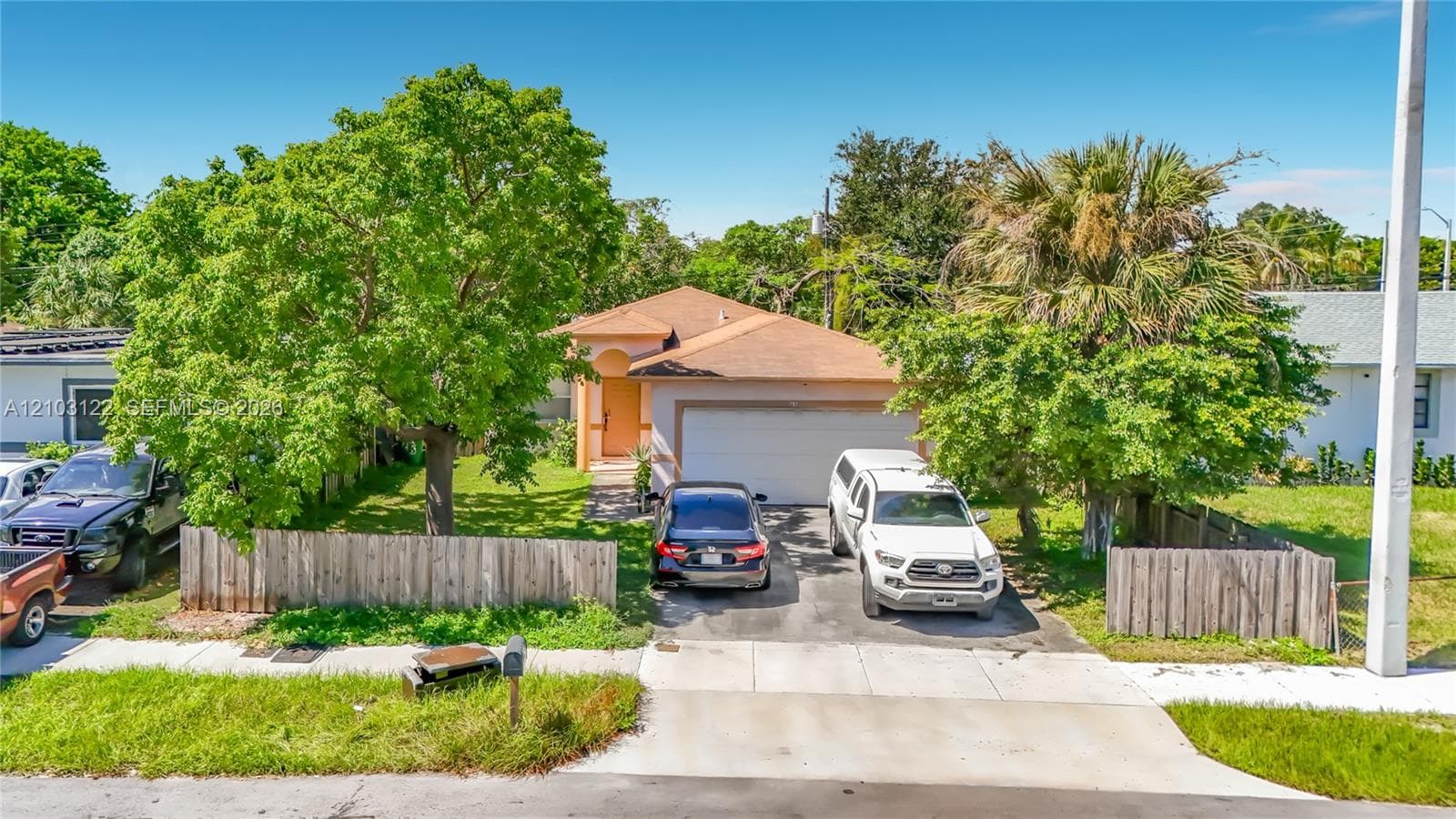 113 NW 28th Ter, Fort Lauderdale FL 33311 - Fort Lauderdale, FL - Photo 1
