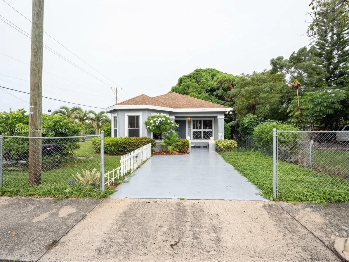 1135 22nd St, West Palm Beach FL 33407 - West Palm Beach, FL - Photo 1