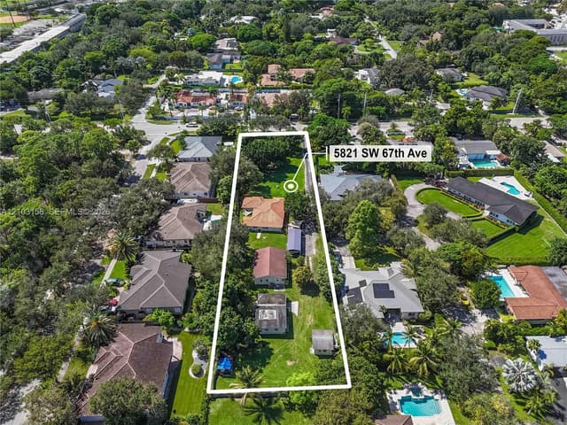5821 SW 67th Ave, South Miami FL 33143 - South Miami, FL - Photo 2