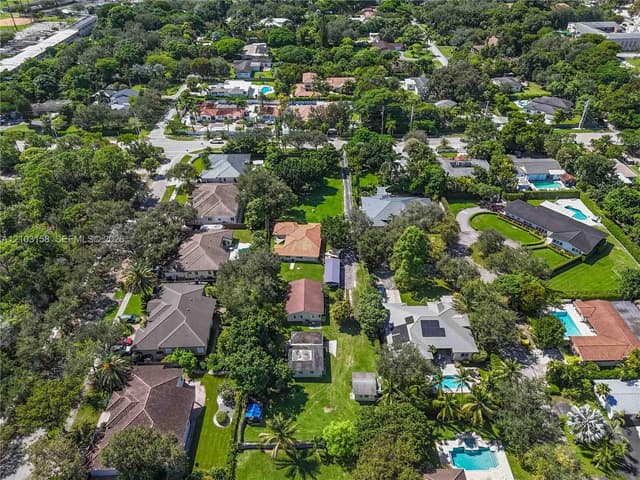 5821 SW 67th Ave, South Miami FL 33143 - South Miami, FL - Photo 5
