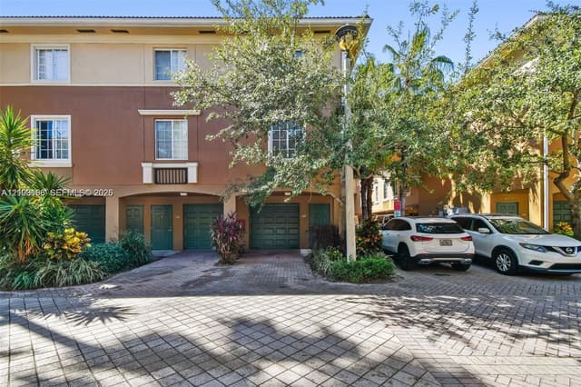 2945 NE 185th St # 1407, Aventura FL 33180 - Aventura, FL - Photo 2