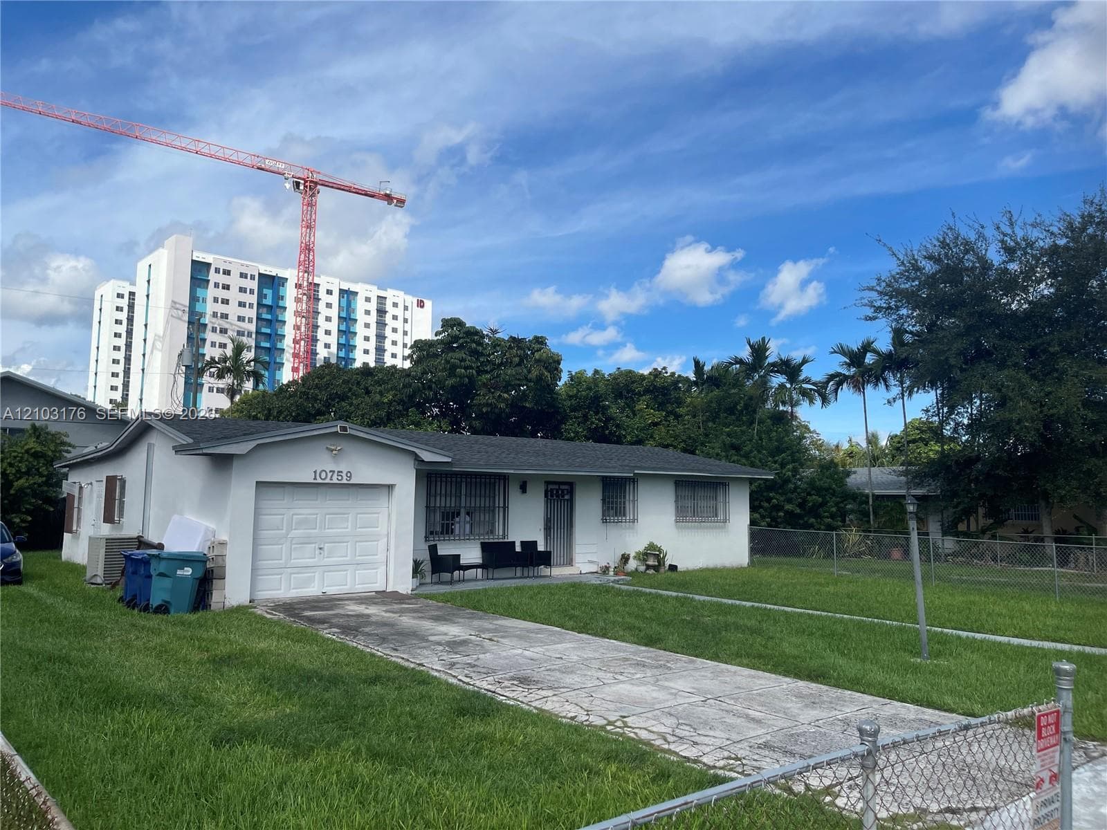 10759 SW 7th St, Sweetwater FL 33174 - Sweetwater, FL - Photo 1