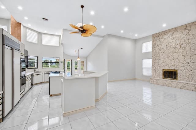 10423 Stonebridge Boulevard, Boca Raton FL 33498 - Boca Raton, FL - Photo 7