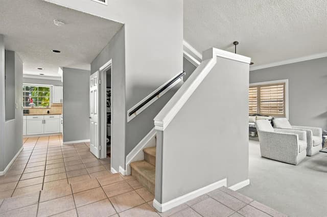 20104 NW 9TH Drive, Pembroke Pines FL 33029 - Pembroke Pines, FL - Photo 6