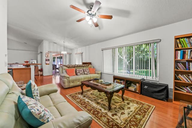 203 Ponce de Leon Street, Royal Palm Beach FL 33411 - Royal Palm Beach, FL - Photo 7