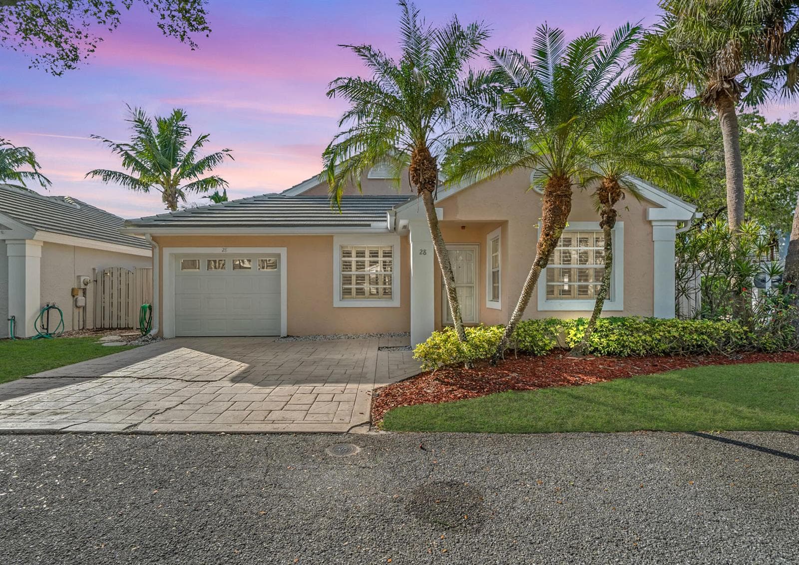 28 Governors Court, Palm Beach Gardens FL 33418 - Palm Beach Gardens, FL - Photo 1