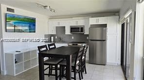 3215 N Ocean Dr # 302, Hollywood FL 33019 - Hollywood, FL - Photo 2