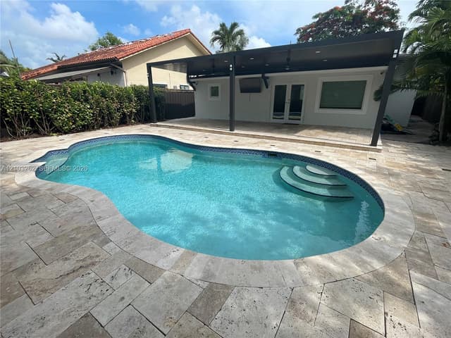 6129 SW 28th St, Miami FL 33155 - Miami, FL - Photo 2