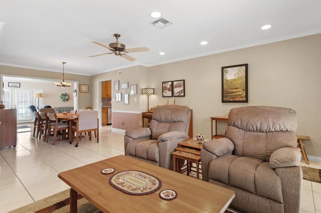 5741 NE 19TH Terrace, Fort Lauderdale FL 33308 - Fort Lauderdale, FL - Photo 2