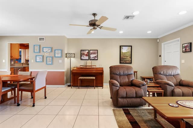 5741 NE 19TH Terrace, Fort Lauderdale FL 33308 - Fort Lauderdale, FL - Photo 6