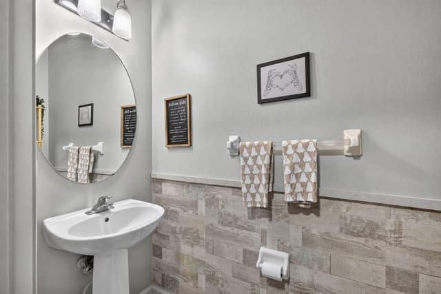 9440 E PLUM HARBOR Way, Tamarac FL 33321 - Tamarac, FL - Photo 4