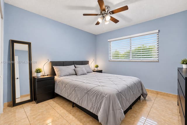 6528 W 22nd Ln, Hialeah FL 33016 - Hialeah, FL - Photo 6