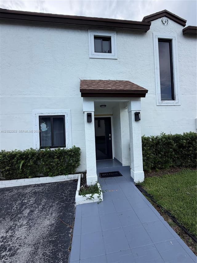 14815 SW 90th Ter, Miami FL 33196 - Miami, FL - Photo 6
