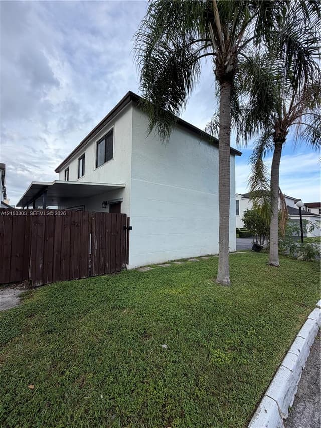 14815 SW 90th Ter, Miami FL 33196 - Miami, FL - Photo 5