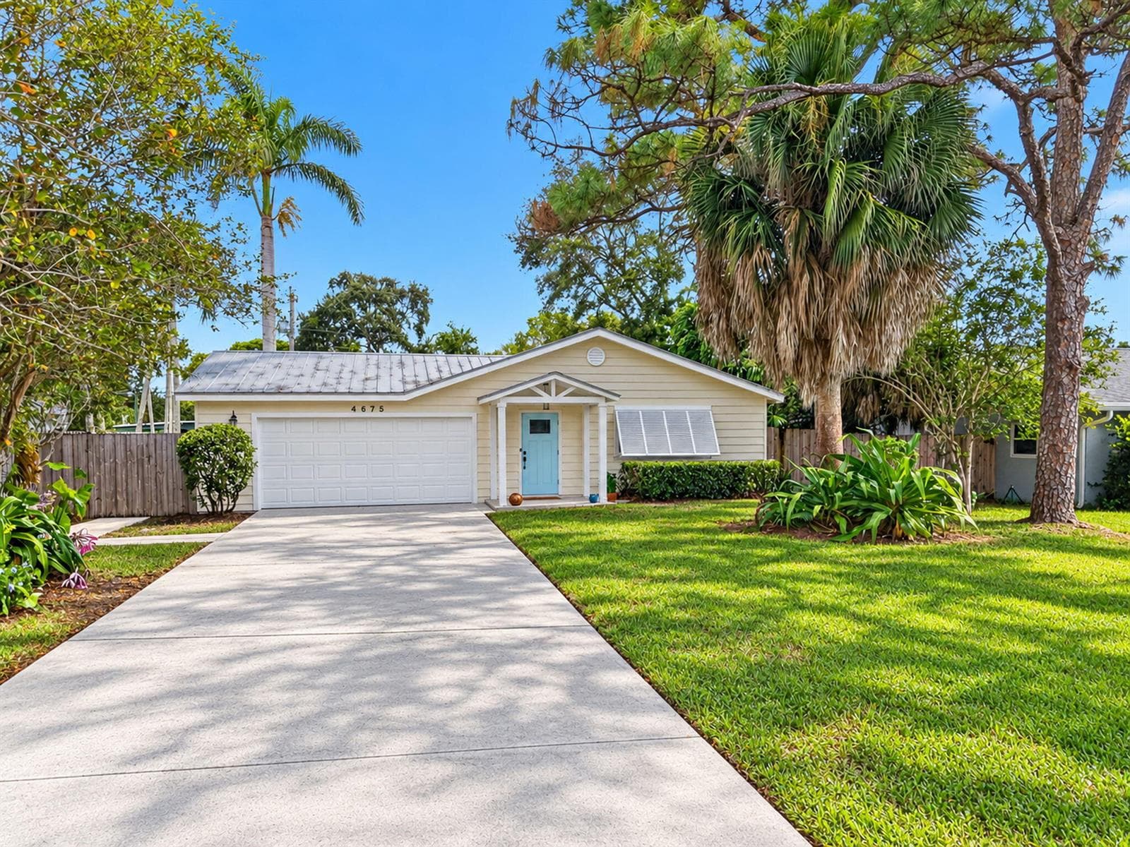 4675 CANAL Drive, Lake Worth FL 33463 - Lake Worth, FL - Photo 1