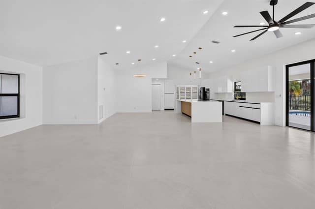 10226 FRESH MEADOW Lane, Boca Raton FL 33498 - Boca Raton, FL - Photo 7