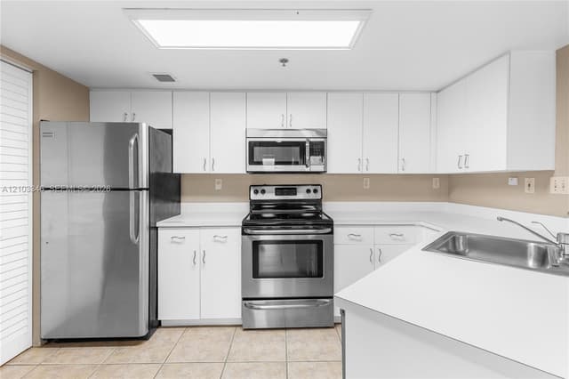 2351 Douglas Rd # 611, Miami FL 33145 - Miami, FL - Photo 6