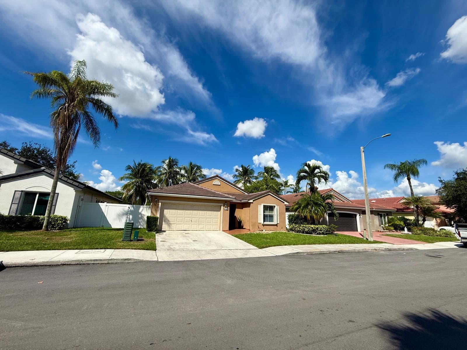 870 NW 166TH Avenue, Pembroke Pines FL 33028 - Pembroke Pines, FL - Photo 1