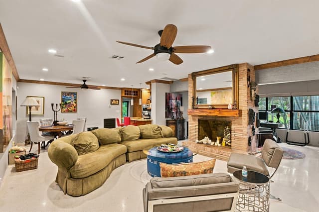 1549 SW 30th Place, Fort Lauderdale FL 33315 - Fort Lauderdale, FL - Photo 5