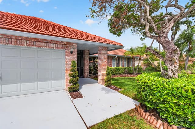 10145 HARBOURTOWN Court, Boca Raton FL 33498 - Boca Raton, FL - Photo 4