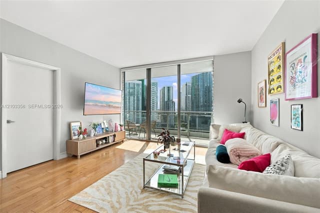 90 SW 3rd St # 2014, Miami FL 33130 - Miami, FL - Photo 6