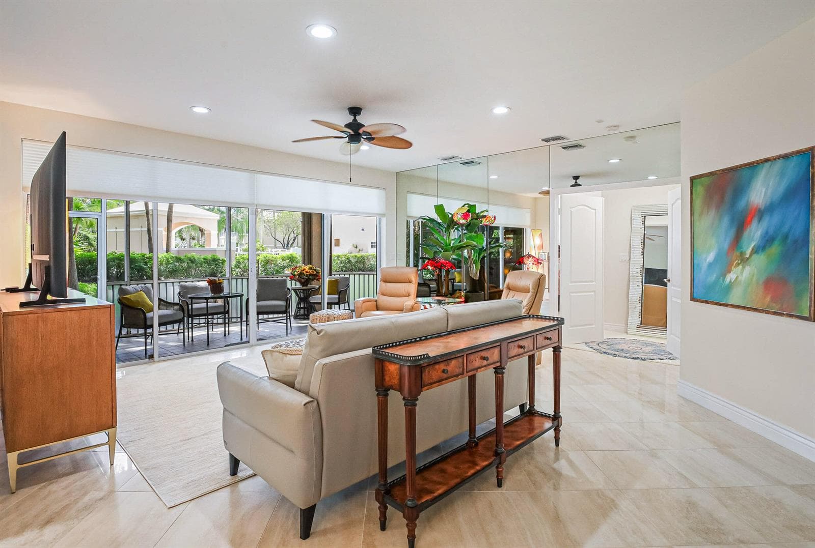 102 Legendary Circle, Palm Beach Gardens FL 33418 - Palm Beach Gardens, FL - Photo 1