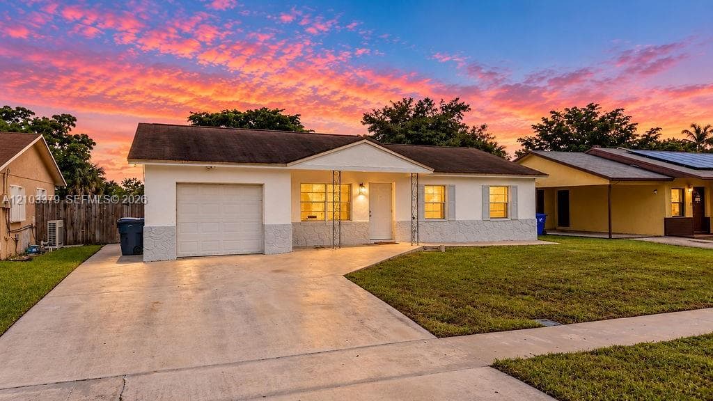 405 SW 78th Ter, North Lauderdale FL 33068 - North Lauderdale, FL - Photo 1