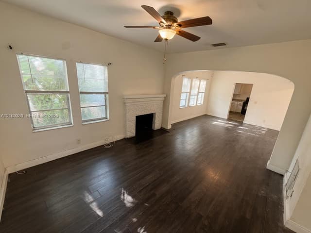 706 9th St, West Palm Beach FL 33401 - West Palm Beach, FL - Photo 2