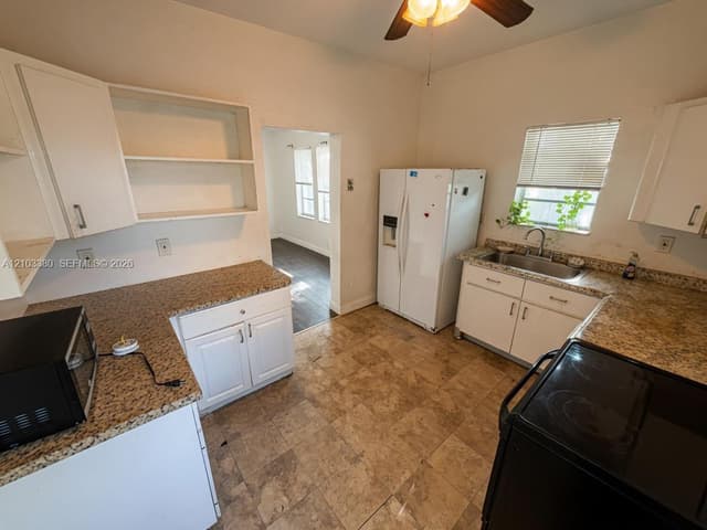 706 9th St, West Palm Beach FL 33401 - West Palm Beach, FL - Photo 3