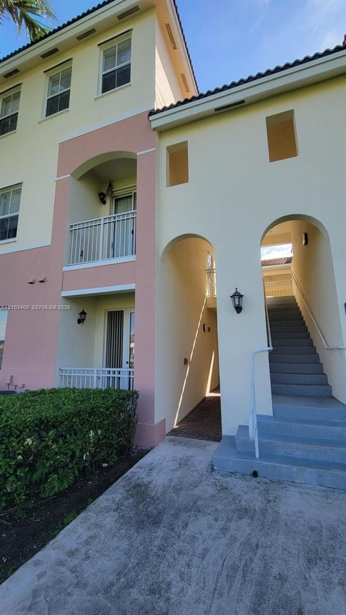 10022 NW 7th St # 205, Miami FL 33172 - Miami, FL - Photo 1