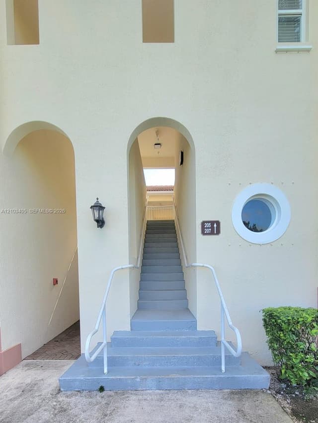10022 NW 7th St # 205, Miami FL 33172 - Miami, FL - Photo 4