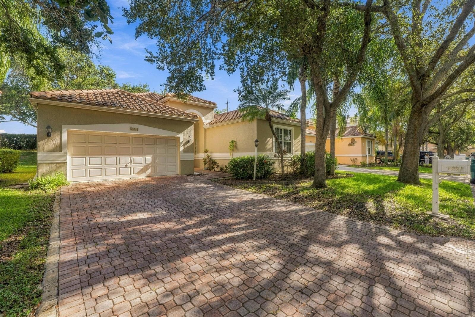 6355 NW 80th Drive, Parkland FL 33067