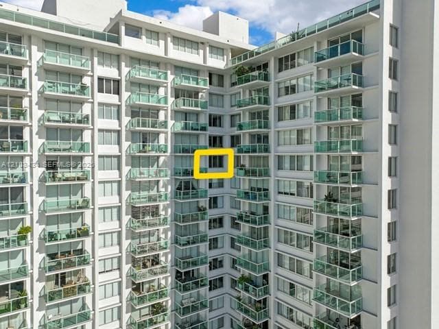 1000 West Ave # 1121, Miami Beach FL 33139 - Miami Beach, FL - Photo 2