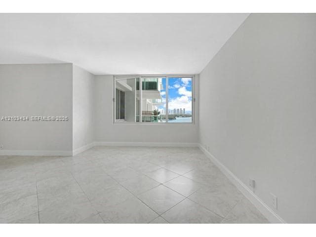 1000 West Ave # 1121, Miami Beach FL 33139 - Miami Beach, FL - Photo 3