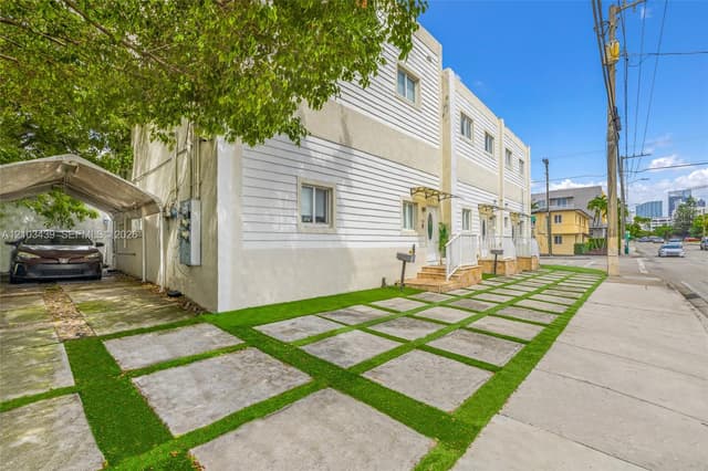 642 SW 10th Ave, Miami FL 33130 - Miami, FL - Photo 2