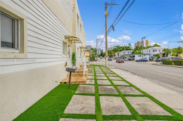642 SW 10th Ave, Miami FL 33130 - Miami, FL - Photo 5