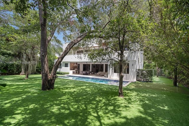 1760 Chucunantah Rd, Miami FL 33133 - Miami, FL - Photo 4