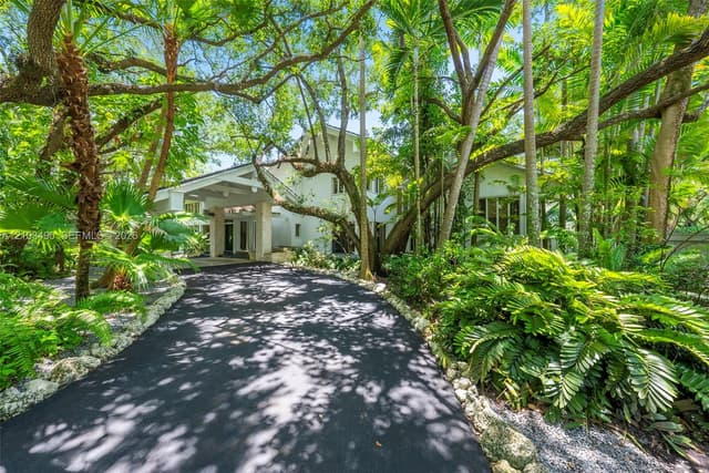 5600 Oakwood Ln, Coral Gables FL 33156 - Coral Gables, FL - Photo 5