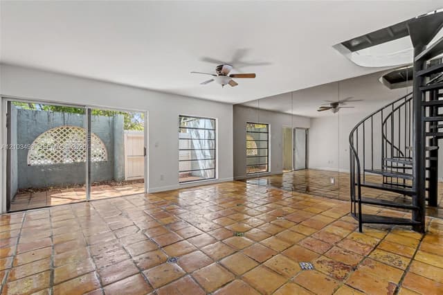 521 NE 38th St # 7, Miami FL 33137 - Miami, FL - Photo 2