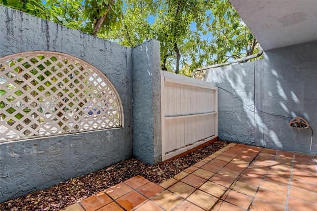 521 NE 38th St # 7, Miami FL 33137 - Miami, FL - Photo 6
