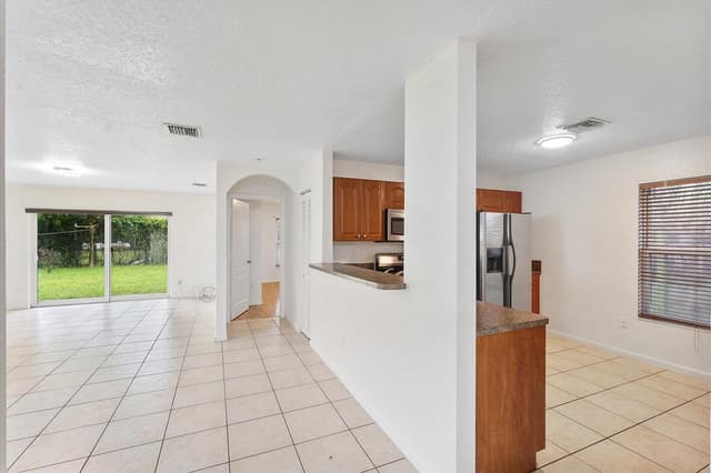 2212 NW 9th Court, Fort Lauderdale FL 33311 - Fort Lauderdale, FL - Photo 6