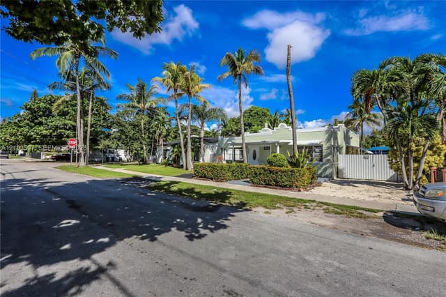 3085 NW 3rd St, Miami FL 33125 - Miami, FL - Photo 4