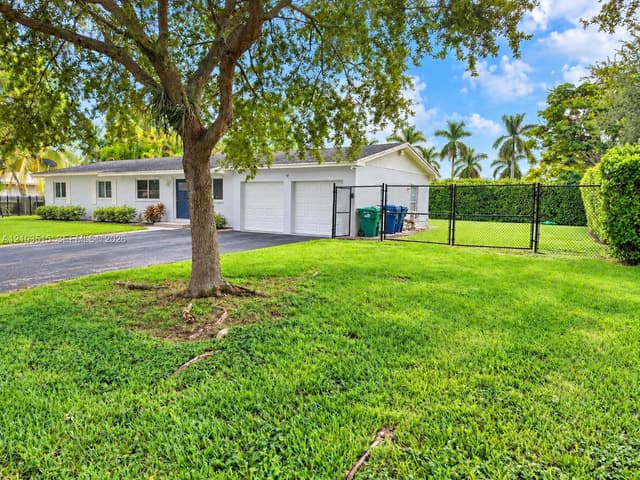 11802 SW 106th Ave, Miami FL 33176 - Miami, FL - Photo 3
