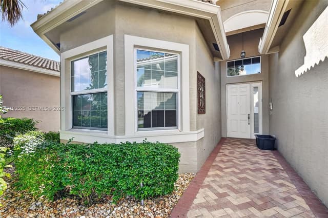 8192 N Pikes Peak Ave, Boynton Beach FL 33473 - Boynton Beach, FL - Photo 3